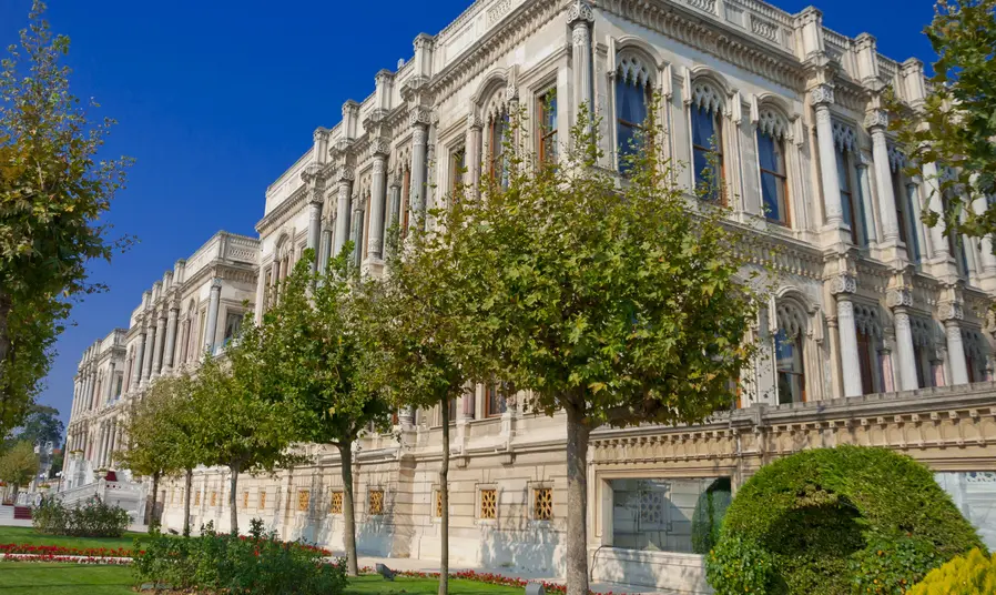 Çırağan Sarayı
